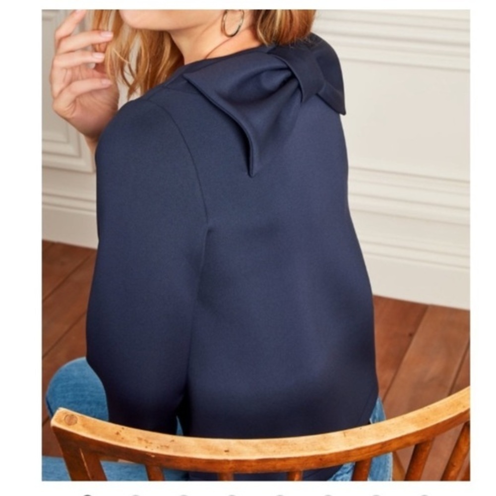 NWT Stella & Dot Crush it Bow long sleeved top
